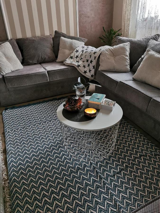 Lux Apartman Lena Beograd Eksteriør billede