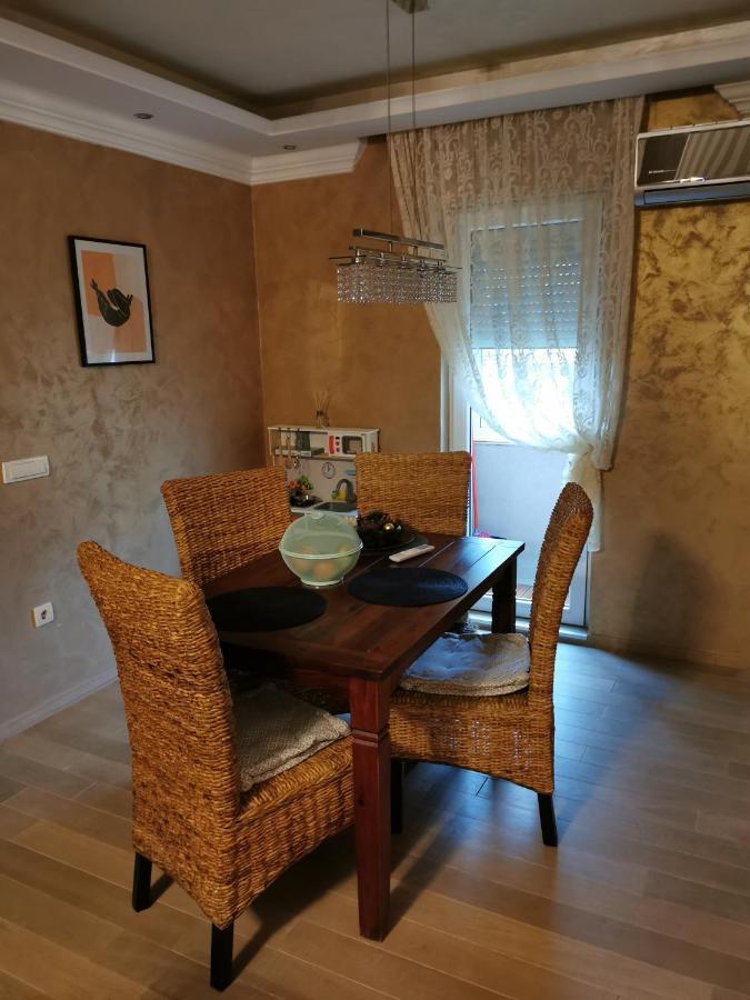 Lux Apartman Lena Beograd Eksteriør billede